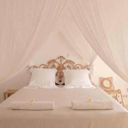 La Kazaka Terre Sainte Bed & Breakfast エクステリア 写真